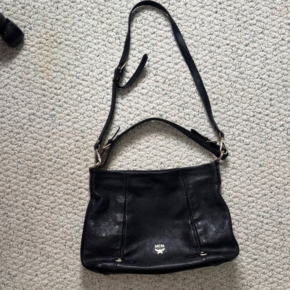 Large Aren Hobo in Visetos Black | MCM ®US MCM Hobo Shoulder Bag